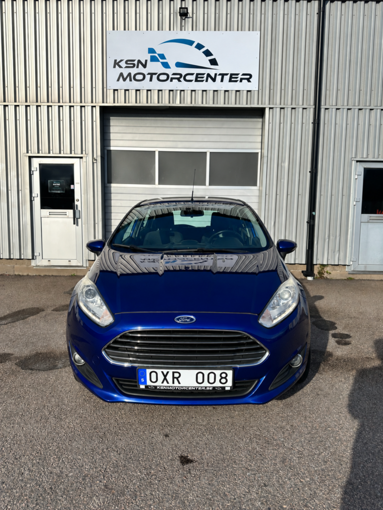 Ford Fiesta 5-dörrar, 1.0 Ecoboost 2014, bild 1 av 6